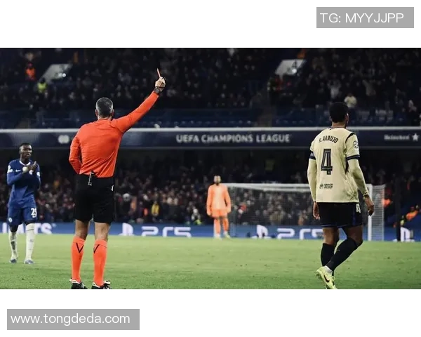欧冠震撼战役波尔图狂胜拜仁红牌事件引发全场热议