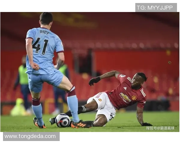 英超激战：曼联3-0战胜皇马乌龙球成比赛转折点引发热议