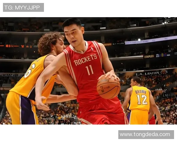 姚明与新西兰队员的篮球故事:跨越国界的友谊与合作