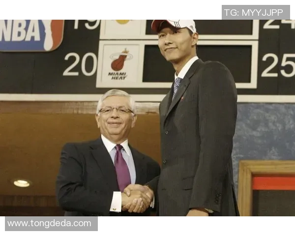 姚明未能在首轮选秀中被选中背后的故事与影响分析