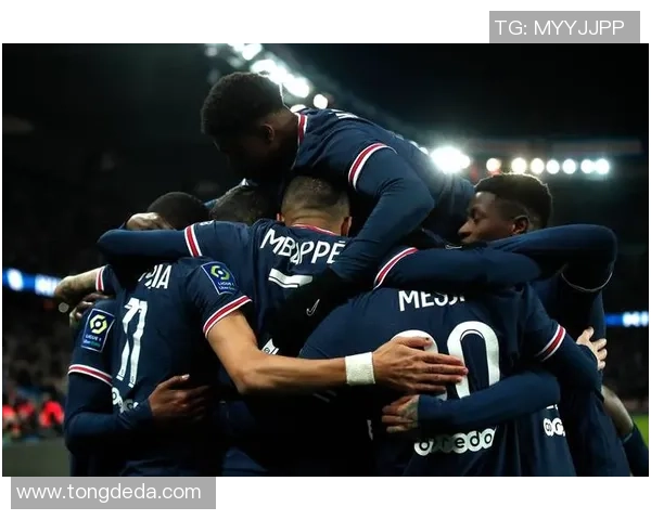 德甲惊现冷门巴黎圣日耳曼逆转曼联乌龙球成关键瞬间