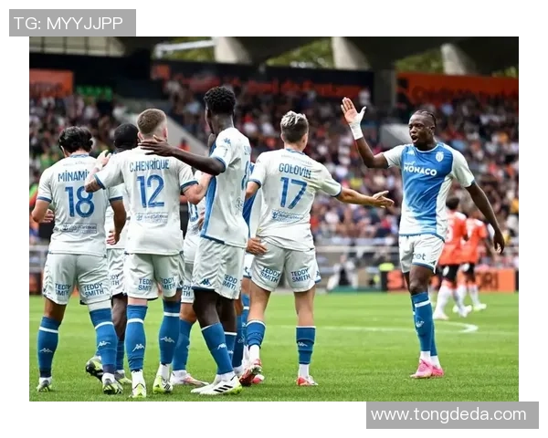 友谊赛精彩对决里昂与尤文图斯1比1平局引发争议判罚与补时进球狂欢 友谊赛精彩对决里昂与尤文图斯1比1平局引发争议判罚与补时进球狂欢