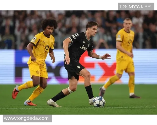 足总杯激战:尤文图斯小胜拜仁红牌争议引发全场热议 足总杯激战:尤文图斯小胜拜仁红牌争议引发全场热议