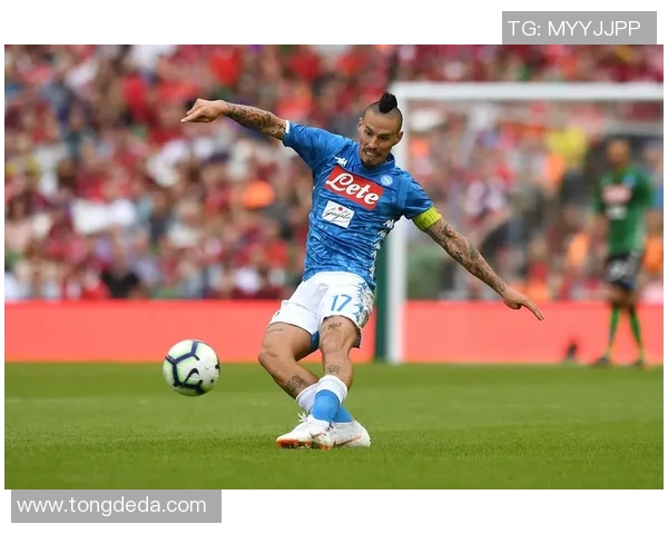 利物浦逆转那不勒斯4-3神扑瞬间点燃全场热情与转会传闻