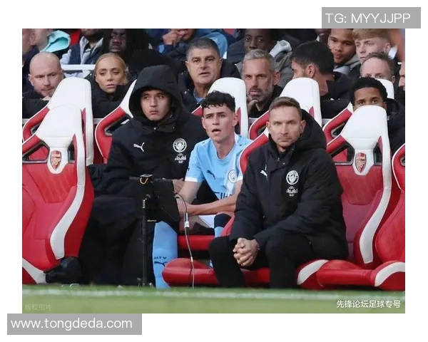 欧冠激战巴萨与曼城互交白卷红牌争议引发全场热议