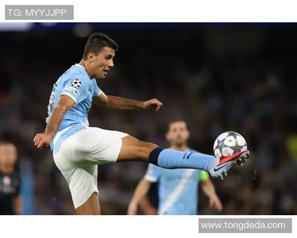 曼城友谊赛大胜那不勒斯五球狂潮全场沸腾赛后点评引发热议